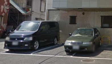 クロノス江戸川の駐車場