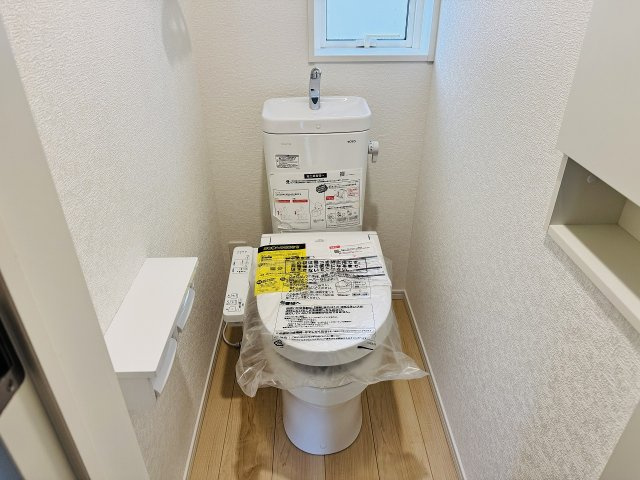 八王子市　泉町　新築一戸建て　２７期のトイレ|～暖房温水洗浄機能付きトイレ　冬場は特に嬉しい機能ですね～