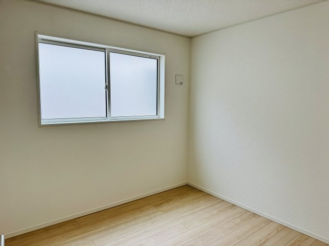 八王子市　泉町　新築一戸建て　２７期の子供部屋|～2階4.87帖の洋室です～