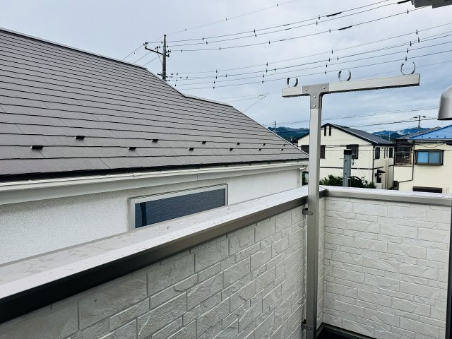 八王子市　泉町　新築一戸建て　２７期のバルコニー|～主寝室から出入り可能な南向きのバルコニー～