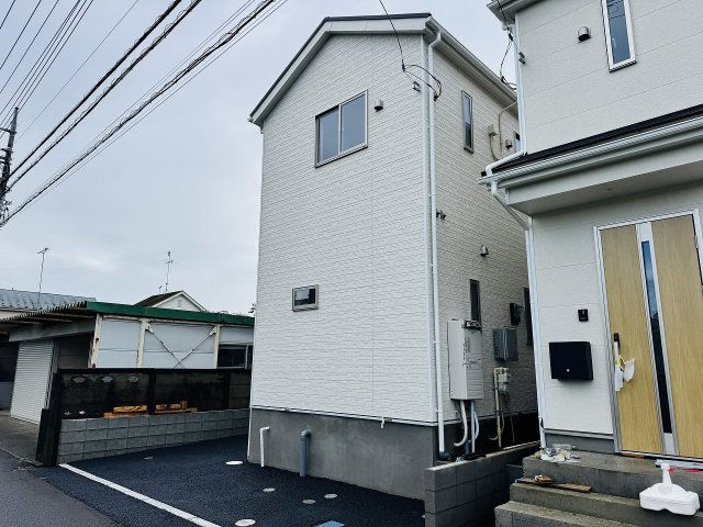 八王子市　泉町　新築一戸建て　２７期の外観|～太陽光パネル標準装備　スーパー・コンビニ・ドラッグストア徒歩10分圏内～