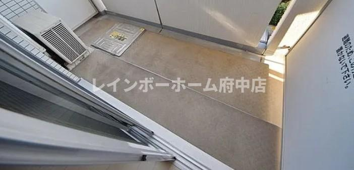 スパシエ ルクス 府中のバルコニー