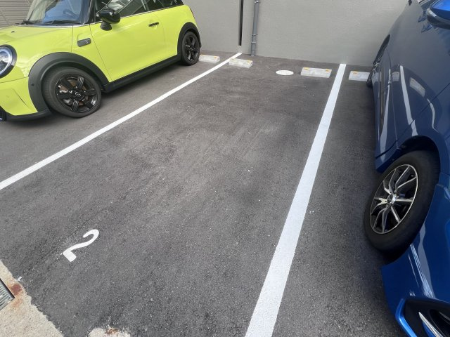 エイチツー西明石の駐車場