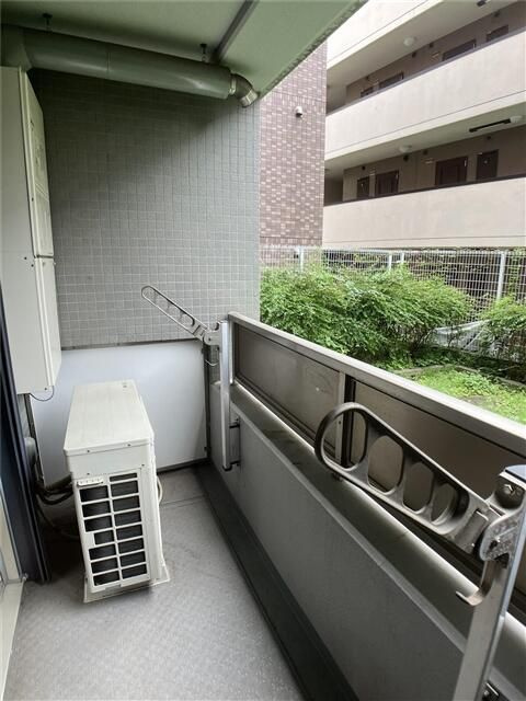 ウィズウィース渋谷神南　Ｓ棟のバルコニー