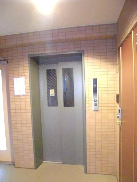 ウィスタリアのその他共用部分|エレベーター完備。