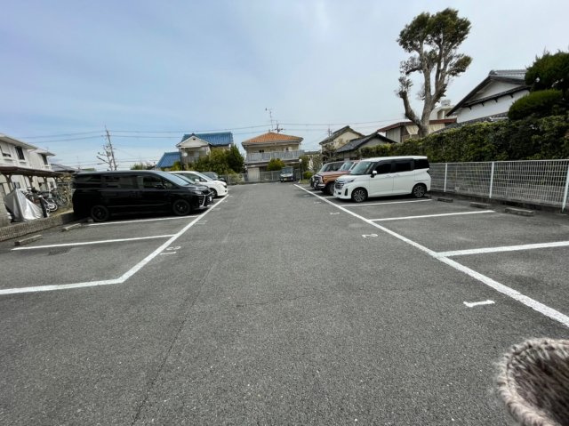シャルム谷　の駐車場