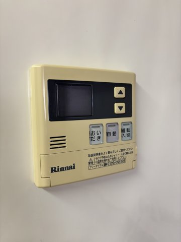 大倉山コーポラスＢ棟の玄関
