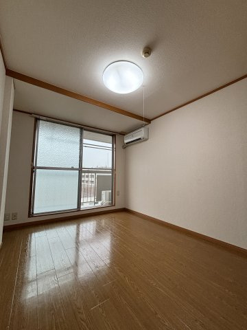 大倉山コーポラスＢ棟の洋室