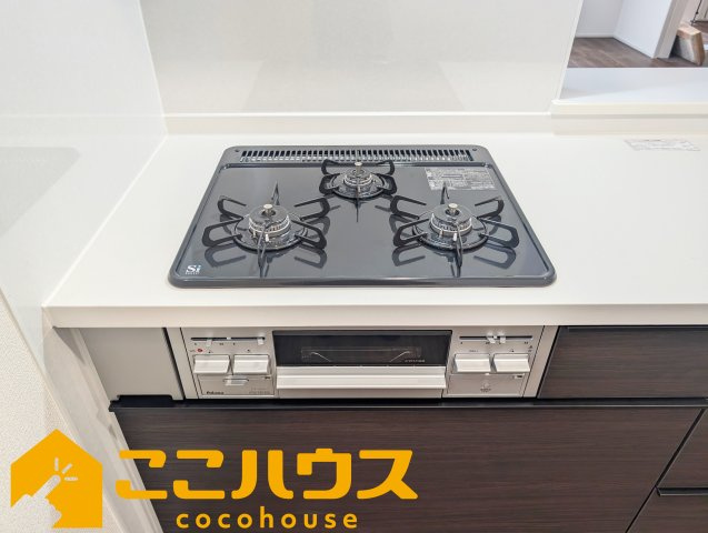 豊見城市豊見城　リーブルガーデン　新築戸建て　全4棟　1号棟のその他|三口コンロ
