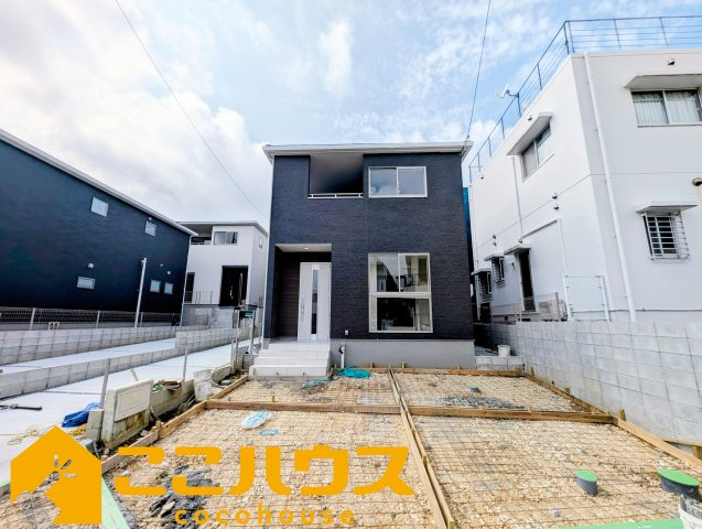 豊見城市豊見城　リーブルガーデン　新築戸建て　全4棟　1号棟の駐車場|駐車並列2台
