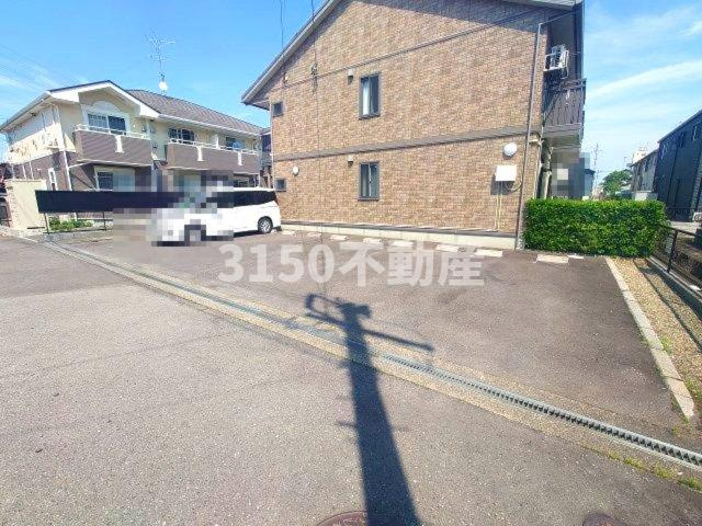 D’MAISON南塚(ディーメゾンミナミヅカ)の駐車場