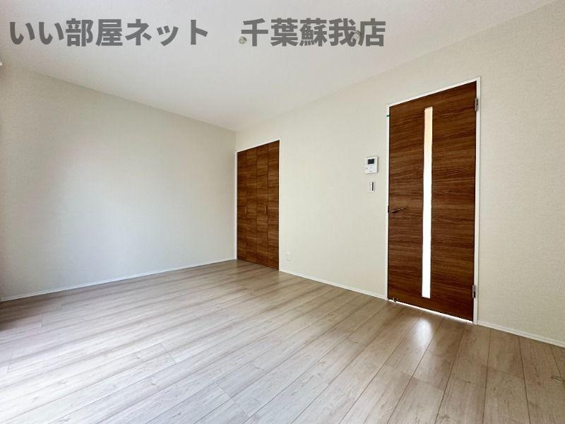 リヴェール寒川の居間・リビング