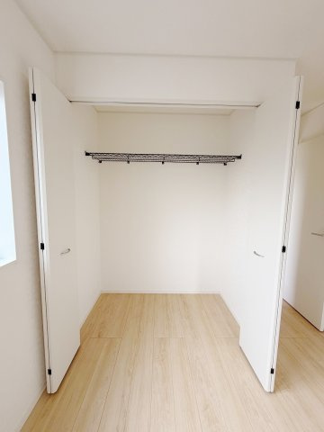 加須市下高柳第3　全3棟　2号棟の収納|各部屋に収納があり、片付くお部屋です！