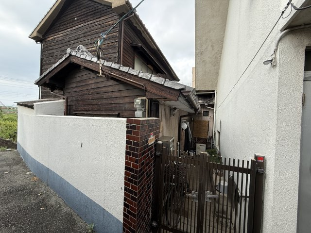 中町店舗付き住宅の外観