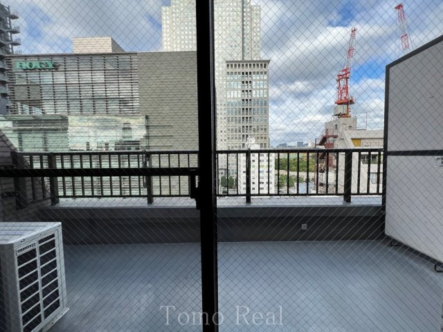 ミリアレジデンス赤坂のバルコニー