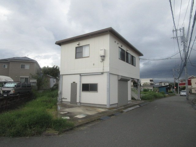 町田市三輪町の倉庫