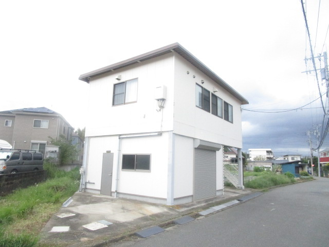 町田市三輪町の倉庫