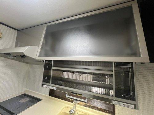 オークランド門司港の内装|電動の昇降式収納！