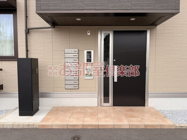 ラ・ルーチェ宮の陣駅前のエントランス|毎日通るエントランスはこのようになっています