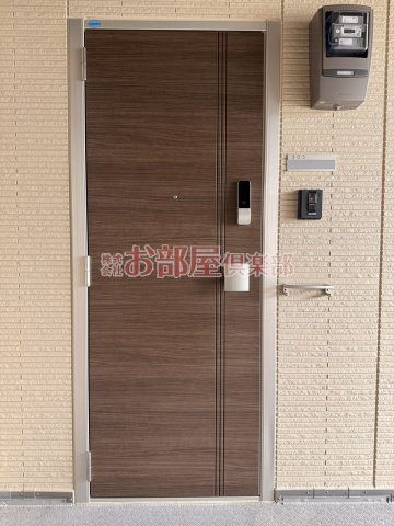 ラ・ルーチェ宮の陣駅前の玄関|落ち着いた玄関です