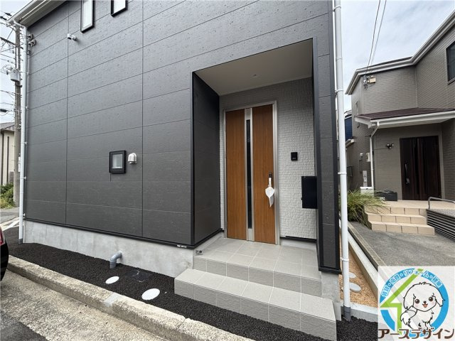 明石市魚住町西岡part5戸建のエントランス
