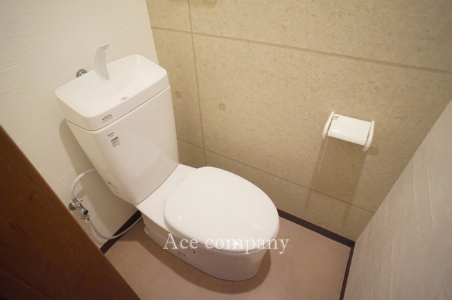 【トイレ】 | 東大阪市御厨東2丁目 | トイレは1階と2階の2ヶ所に完備♪こちらは1階のトイレ新調です☆