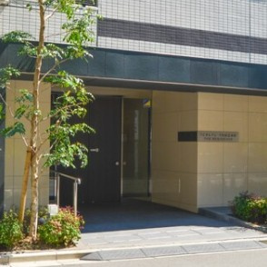 【エントランス】 | リビオレゾン千代田岩本町ザ ・レジデンス