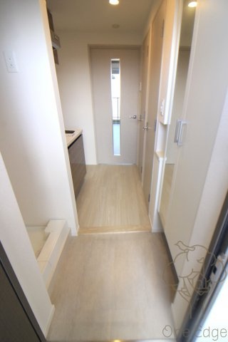 スプランディッド十三本町の玄関