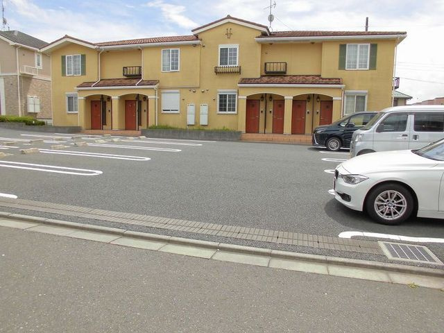 メゾン・ドゥ・ソレイユ　Ｂの駐車場|駐車場