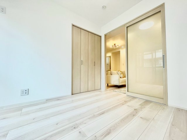 巣鴨第2SYマンションの洋室|2026.09.13撮影

現地ご見学希望・資料請求などお気軽にお問い合わせ下さい！
03-5990-5201