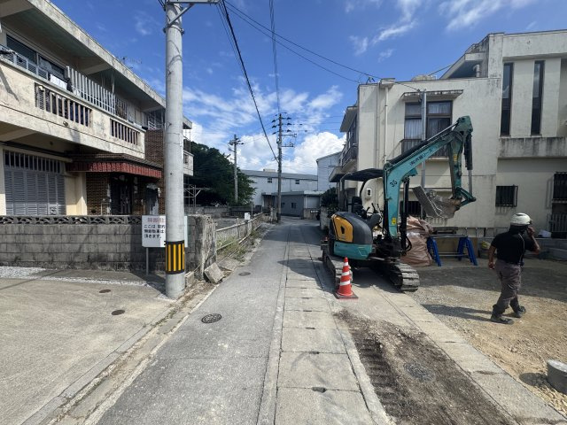 南風原町宮平（全2棟）の前面道路含む現地写真|※北側4m公道♪