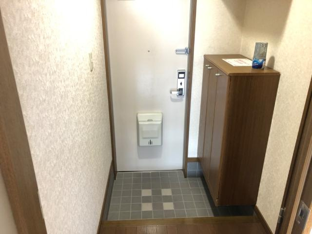 ネオ・ハイツの玄関|玄関