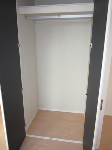Ｃａｓａ ｄｅ ｌａ Ｆｒｏｎｔｅｒａの収納|★奥行きのあるクローゼット★