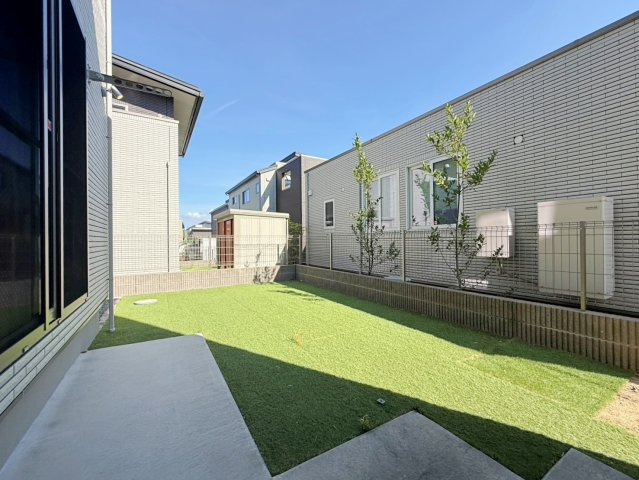 岸和田市岸の丘町1丁目　中古戸建の庭