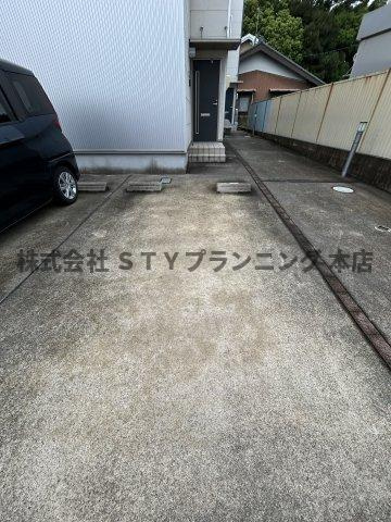仲介手数料0円！KURIcube北名古屋市沖村の駐車場