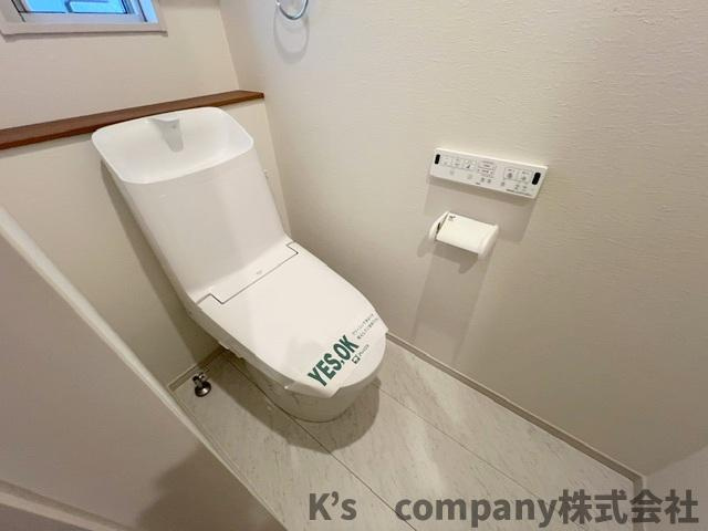 ◎茅ヶ崎市中島　中古戸建のトイレ|白を基調とした清潔感のあるトイレ◇