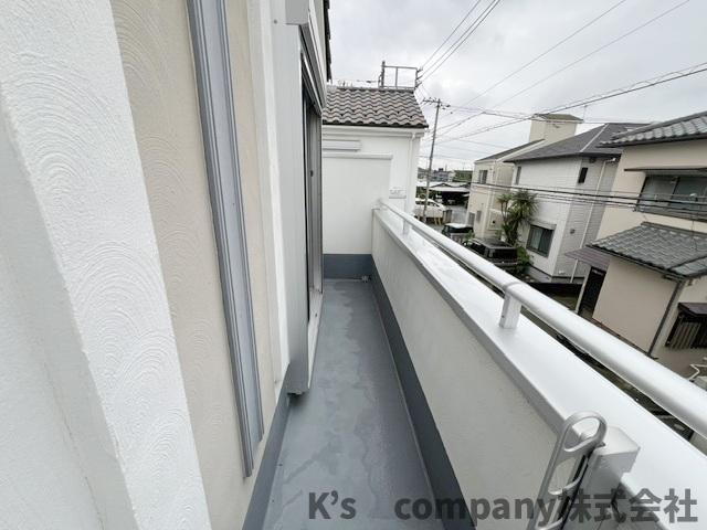 ◎茅ヶ崎市中島　中古戸建のバルコニー|2部屋続きの広いバルコニー☆