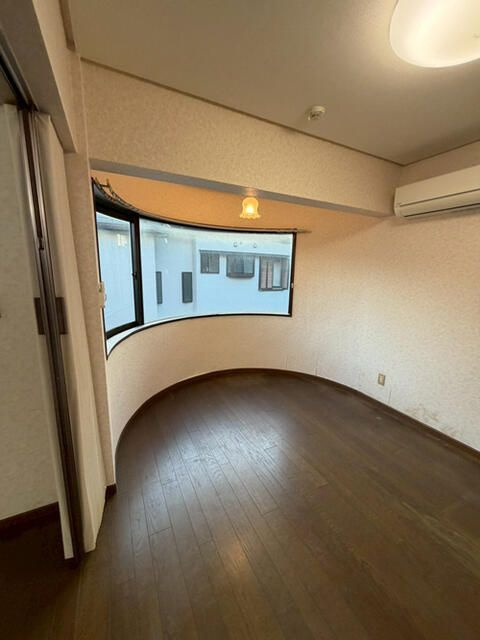 ＪＬＢグランエクリュ明大前Ⅲの洋室|ゆったりした洋室です