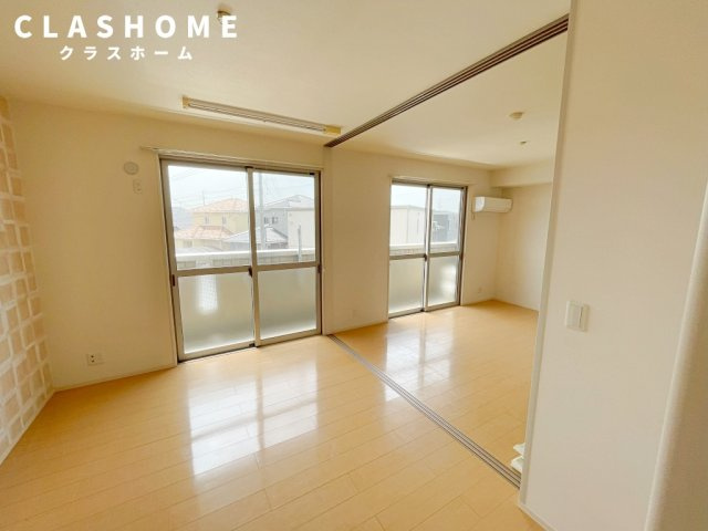 Ｆ<エフ>　　刈谷市近郊の賃貸はクラスホーム刈谷店の居間・リビング|同物件の別部屋になります。