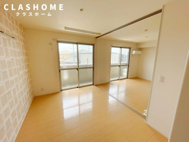 Ｆ<エフ>　　刈谷市近郊の賃貸はクラスホーム刈谷店の居間・リビング|同物件の別部屋になります。