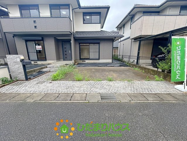 古河市けやき平1丁目　中古一戸建ての駐車場