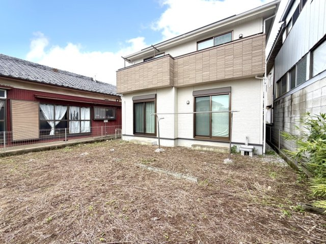 【中古戸建】本庄市小島3丁目　の外観|■外観|シンプルで洗練されたデザインは住まう人の色に染まり、個性を映し出します♪本日見学可能(*＾＾*)