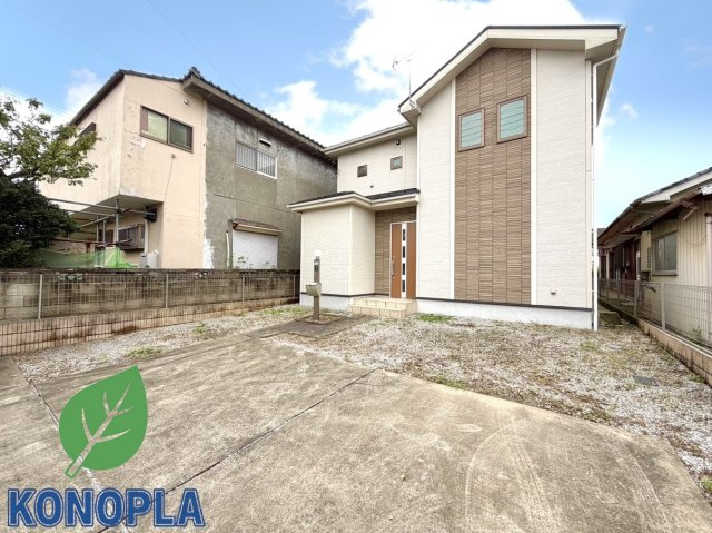 【中古戸建】本庄市小島3丁目　の外観|■外観｜永く住むほどに愛着を深める、味わい豊かなデザインのオウチです♪まずはご見学ください♪