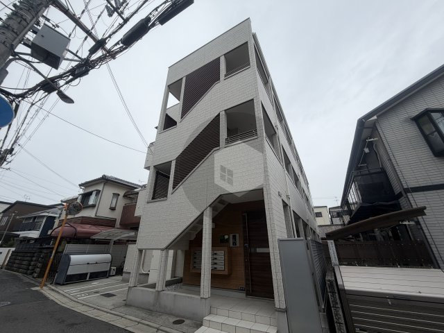 リビングライフ花園西町の外観