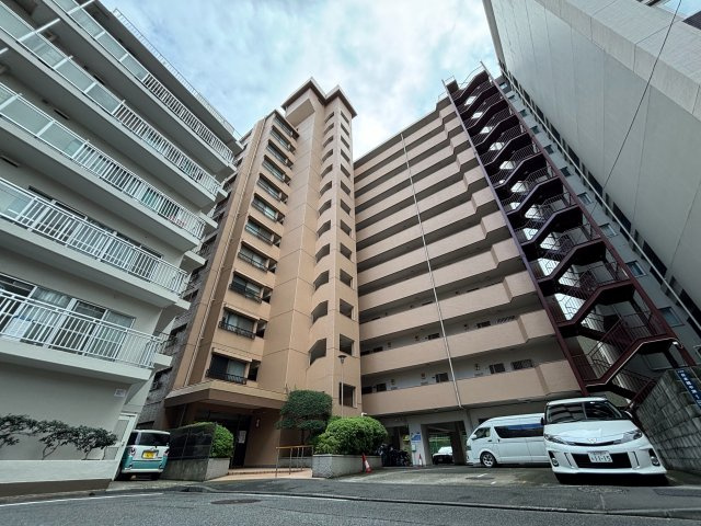 浜町グランドハイツの外観