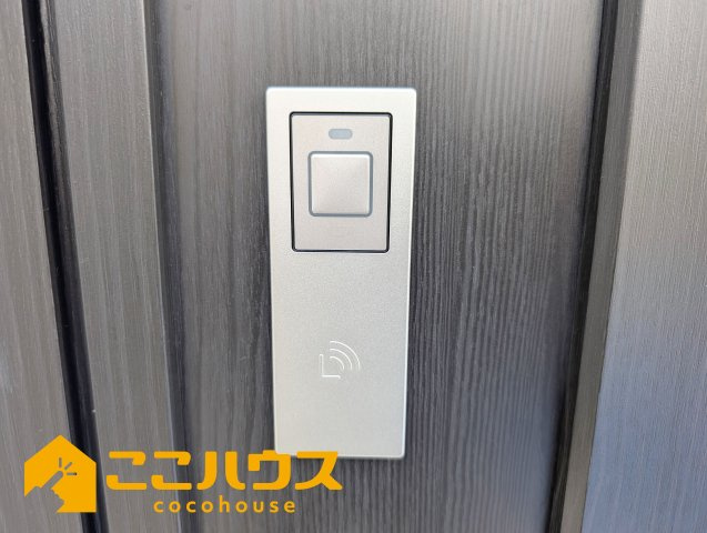 糸満市西崎　グラファーレ　新築戸建て　全2棟　1号棟の防犯設備|タッチキー
