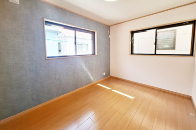【子供部屋】 | 堺市西区鳳西町2丁 | 洋室2：クロスを貼替えるなどリフォーム済み。