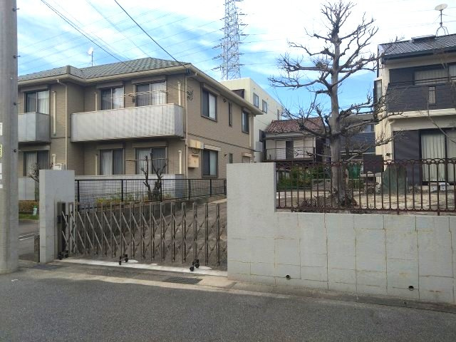 緑区鳴海町8期　売地の外観|外観　現地写真。上物あり(2026年9月7日撮影)