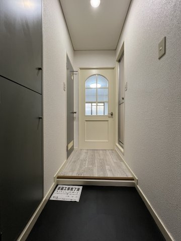 【玄関】 | シャトレーヌ北島