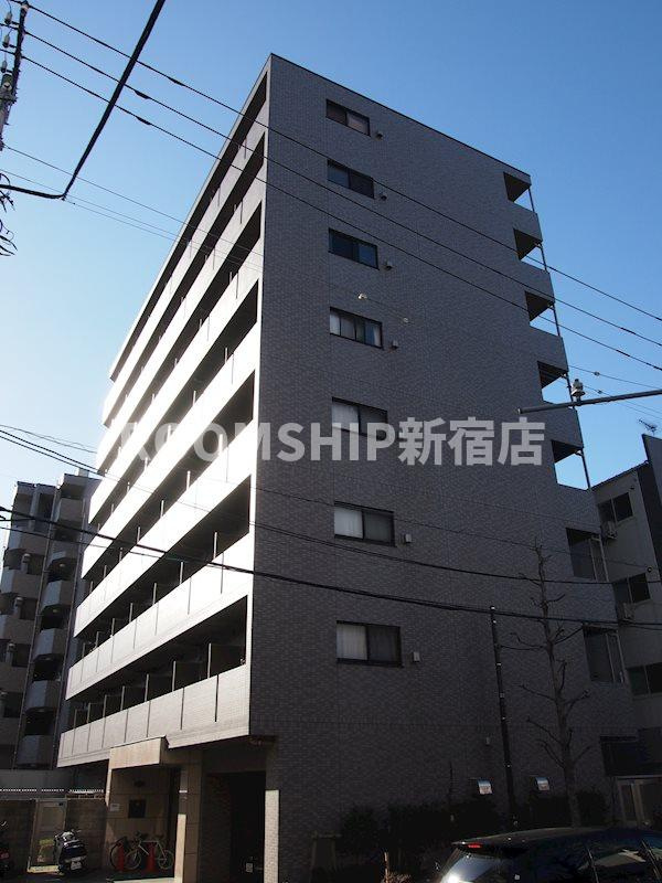 ルーブル学芸大学六番館の外観